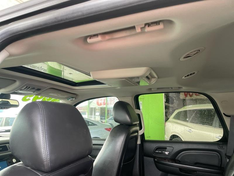 GMC Yukon Denali 4WD 2009