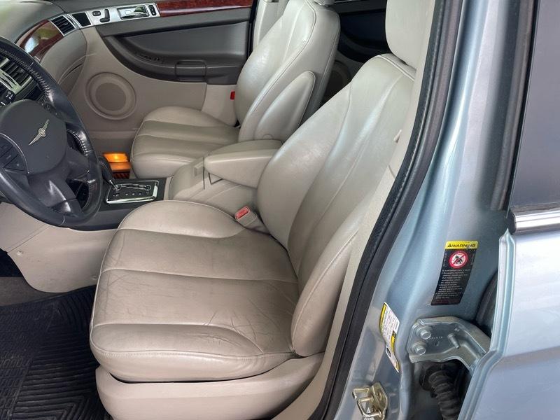Chrysler Pacifica Touring AWD 2005