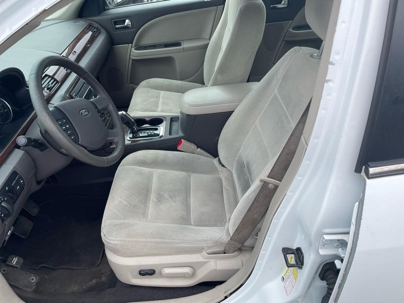 Ford Taurus SEL 2008