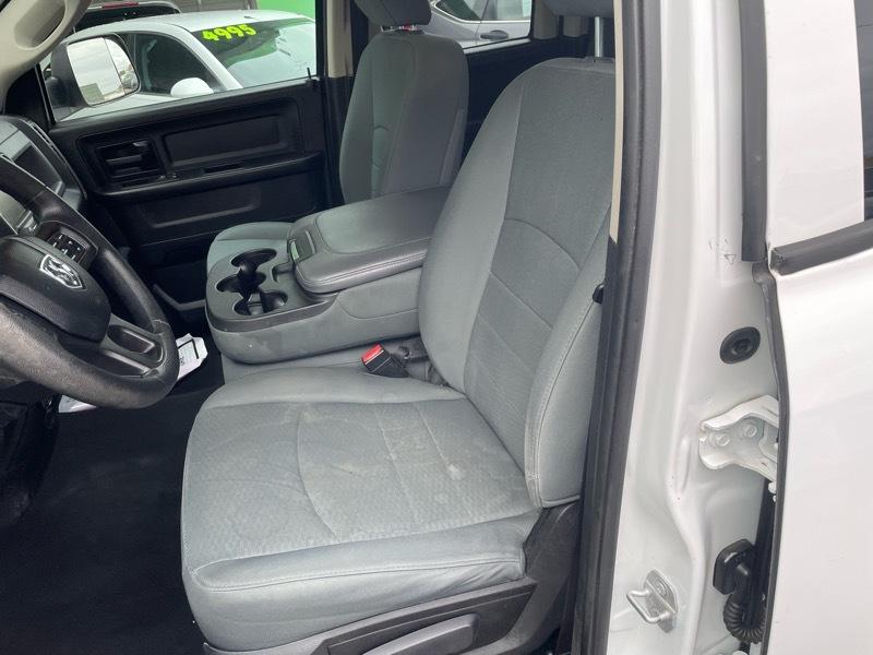 RAM 1500 Tradesman Quad Cab 4WD 2016