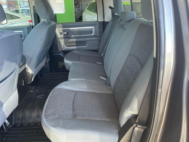 RAM 1500 SLT Crew Cab LWB 4WD 2014