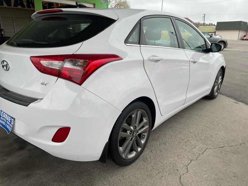 Hyundai Elantra GT A/T 2016