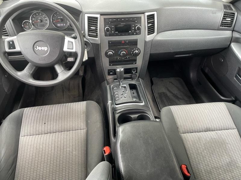 Jeep Grand Cherokee Laredo 4WD 2009