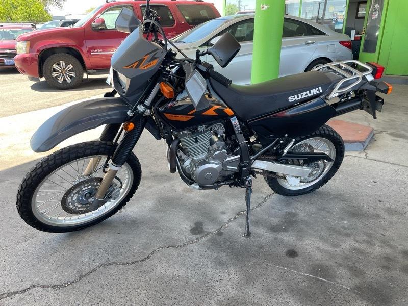 Suzuki DR650SE  2023