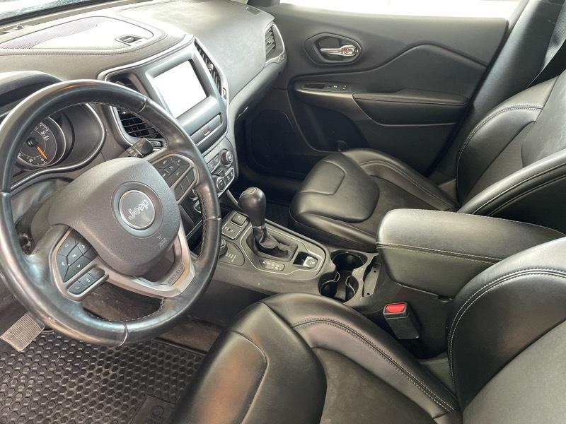 Jeep Cherokee Latitude Plus 4WD 2019
