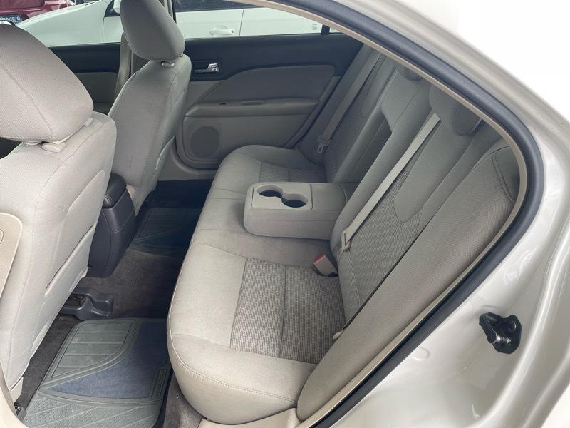 Ford Fusion SE 2010