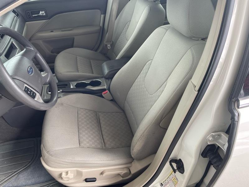 Ford Fusion SE 2010