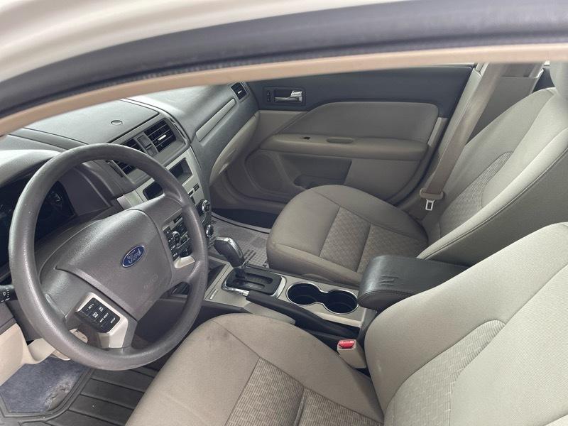 Ford Fusion SE 2010