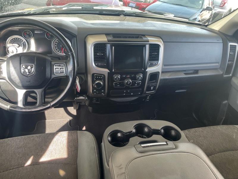 RAM 1500 SLT Quad Cab 4WD 2014