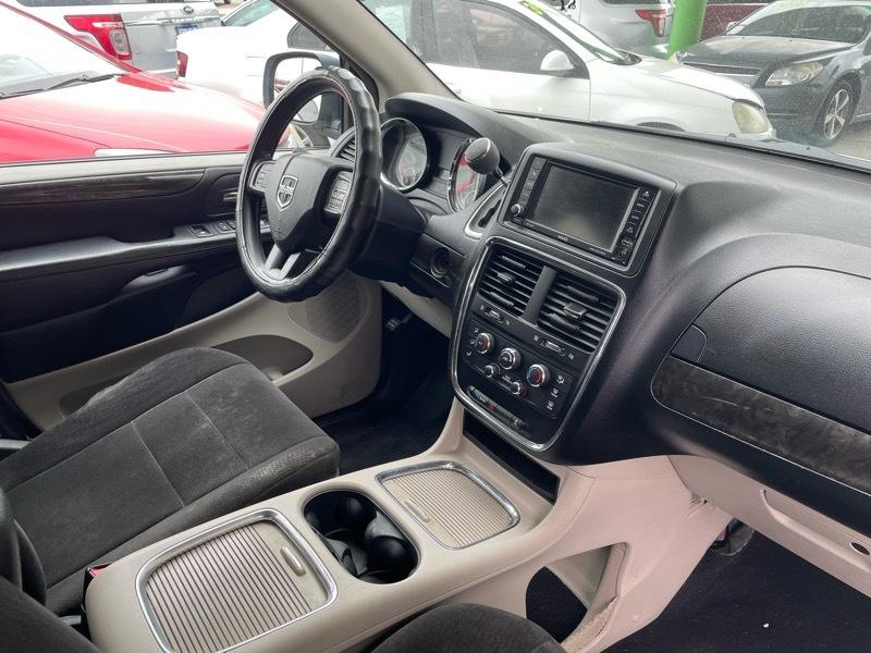 Dodge Grand Caravan SXT 2012