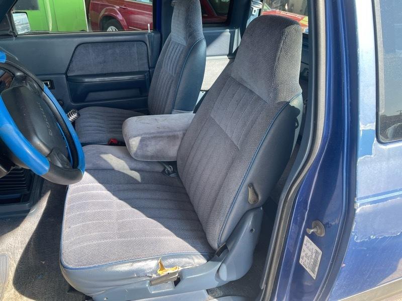 Dodge Dakota Club Cab 6.5-ft. Bed 4WD 1994