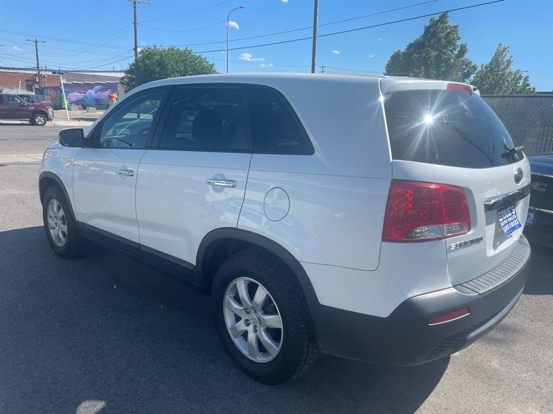 Kia Sorento LX 2WD 2011