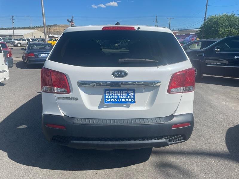 Kia Sorento LX 2WD 2011