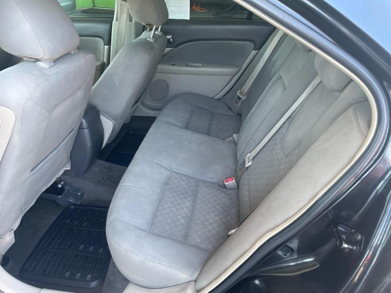 Ford Fusion SE 2010