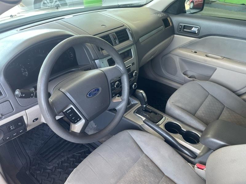 Ford Fusion SE 2010