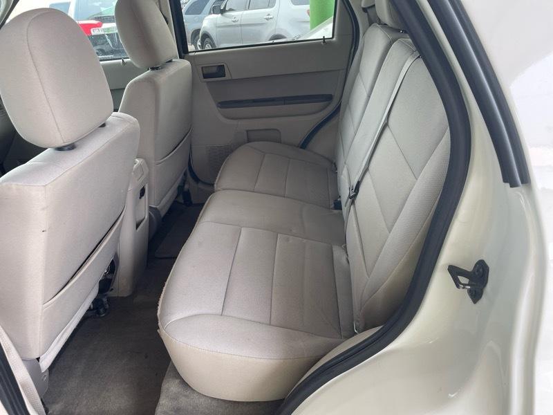 Ford Escape XLT 4WD 2012