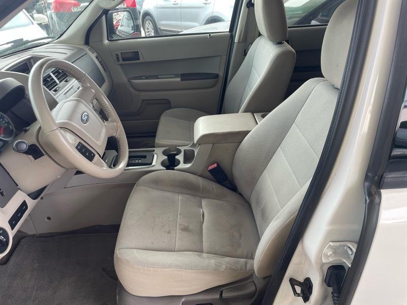 Ford Escape XLT 4WD 2012