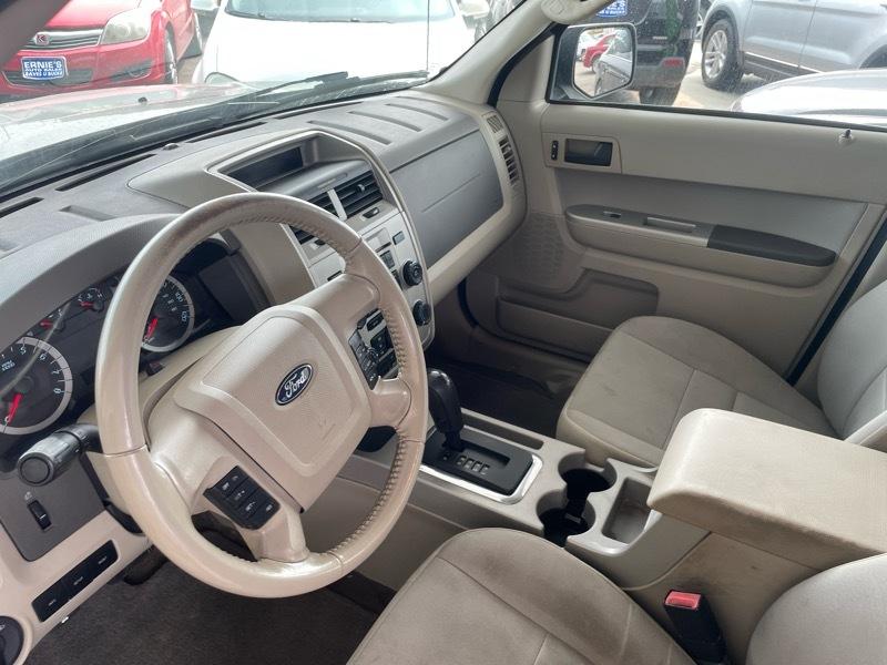 Ford Escape XLT 4WD 2012