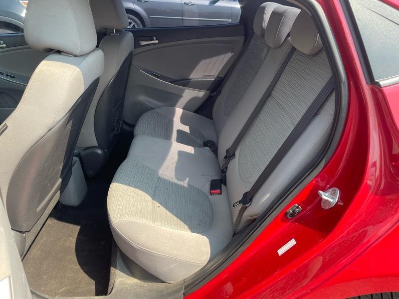 Hyundai Accent SE 4-Door 6A 2016