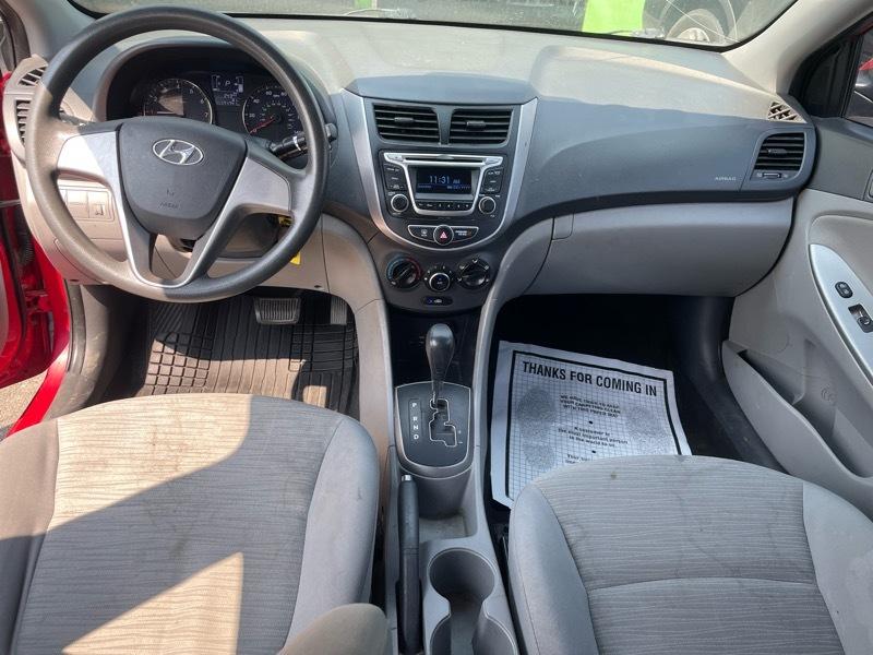 Hyundai Accent SE 4-Door 6A 2016