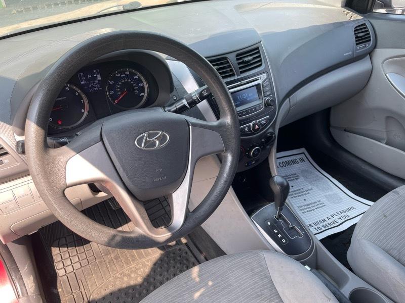 Hyundai Accent SE 4-Door 6A 2016