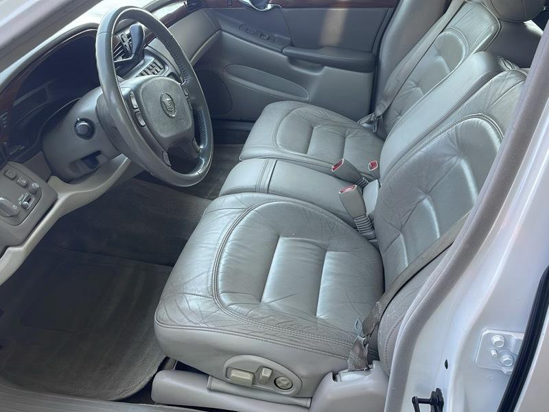 Cadillac DeVille Sedan 2003