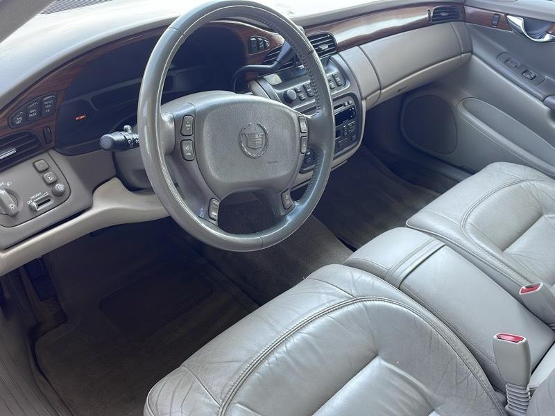 Cadillac DeVille Sedan 2003