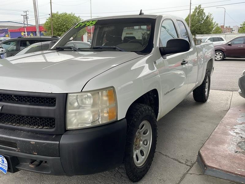 Chevrolet Silverado 1500 Work Truck Ext. Cab 4WD 2011