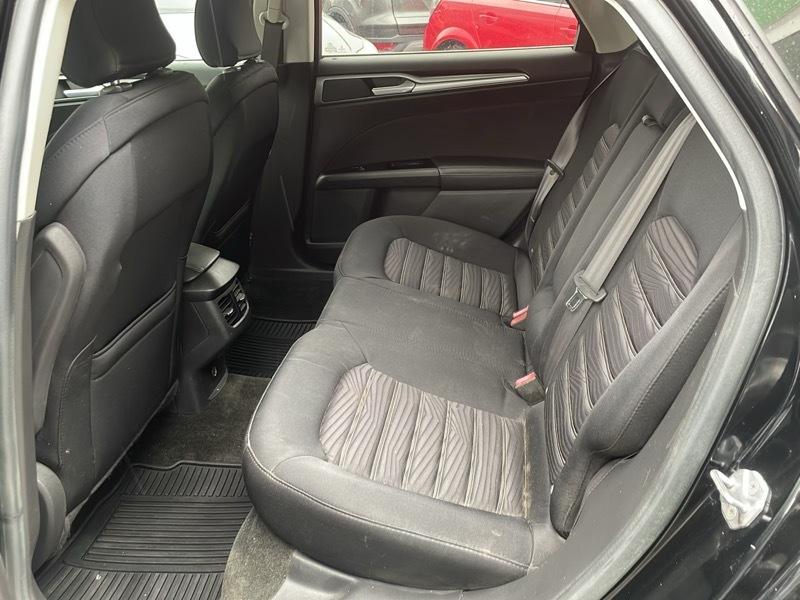 Ford Fusion SE 2016