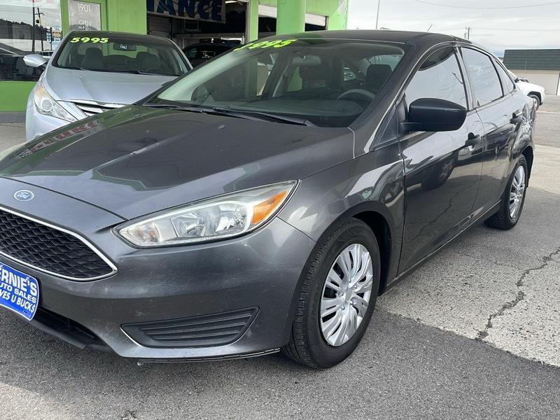 Ford Focus S Sedan 2018