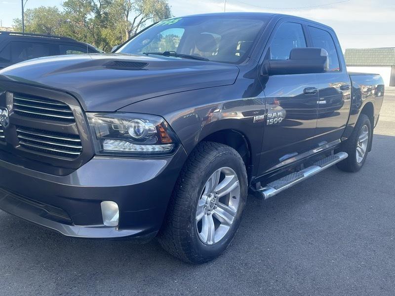 RAM 1500 Sport Crew Cab SWB 4WD 2017