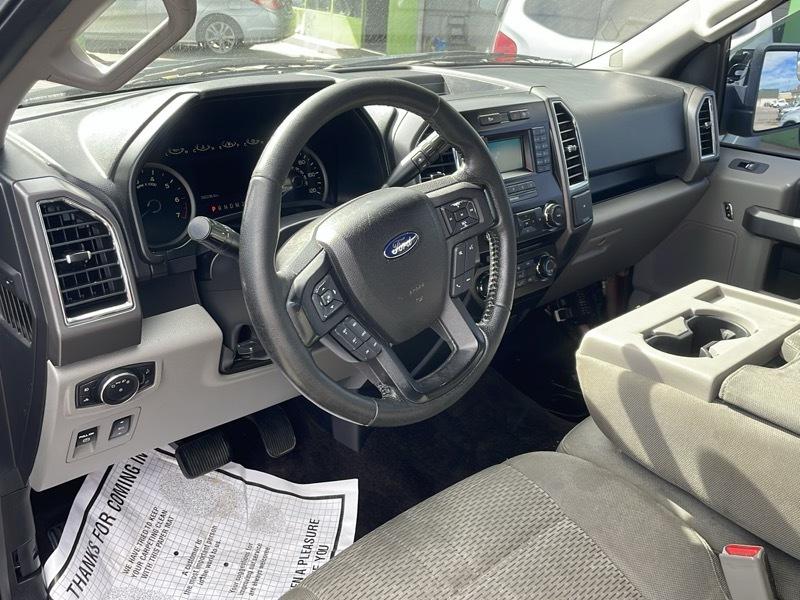 Ford F-150 XL SuperCrew 5.5-ft. Bed 4WD 2015