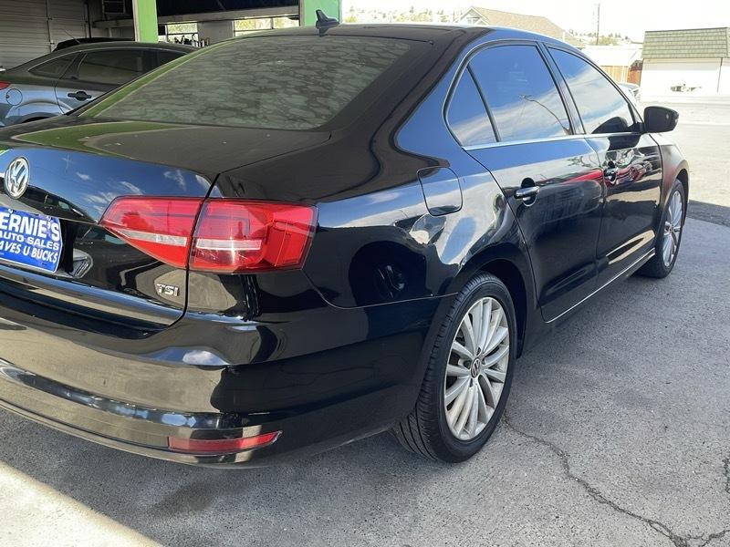 Volkswagen Jetta SE 6A 2015