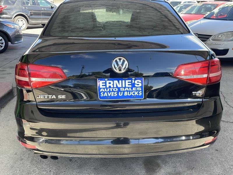 Volkswagen Jetta SE 6A 2015
