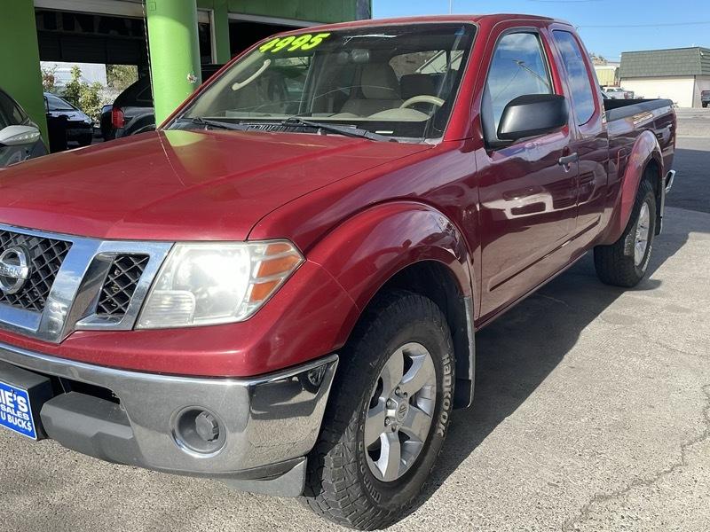 Nissan Frontier SV V6 King Cab 4WD 2011