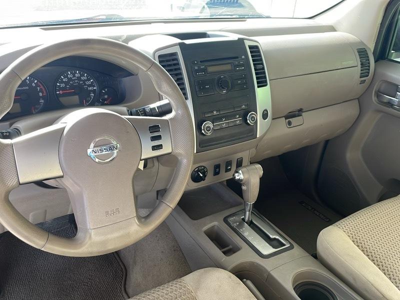 Nissan Frontier SV V6 King Cab 4WD 2011
