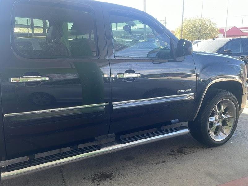GMC Sierra 1500 Denali Crew Cab AWD 2010