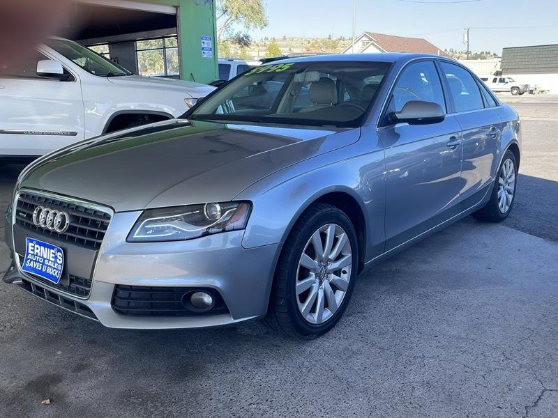Audi A4 2.0T Sedan quattro Tiptronic 2011