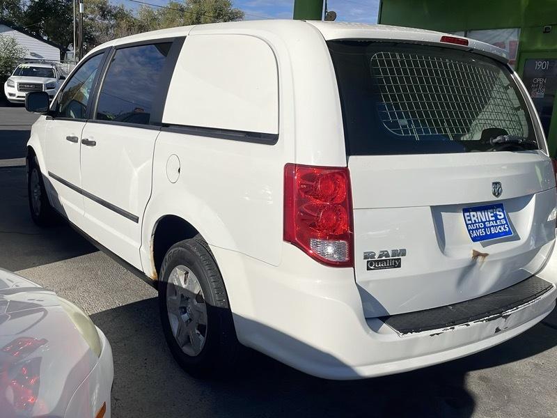 RAM Cargo Van Base 2012