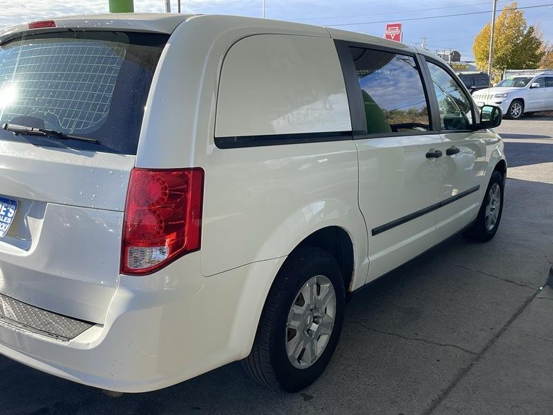 RAM Cargo Van Base 2012