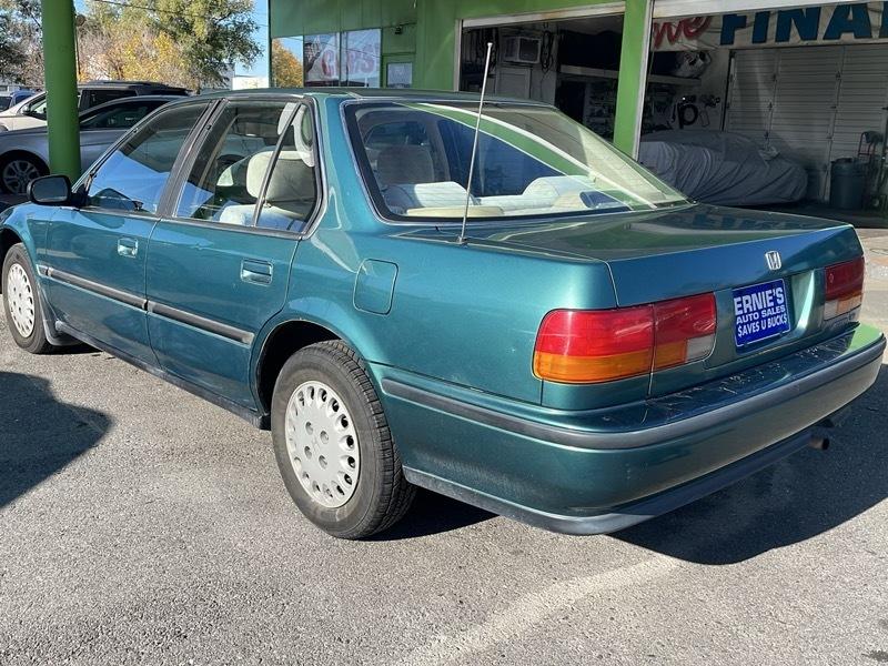 Honda Accord LX sedan 1992