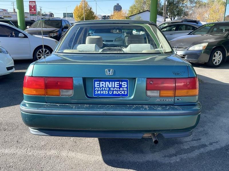 Honda Accord LX sedan 1992