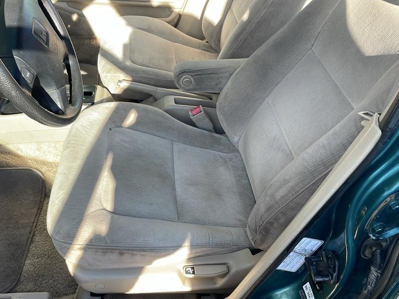 Honda Accord LX sedan 1992
