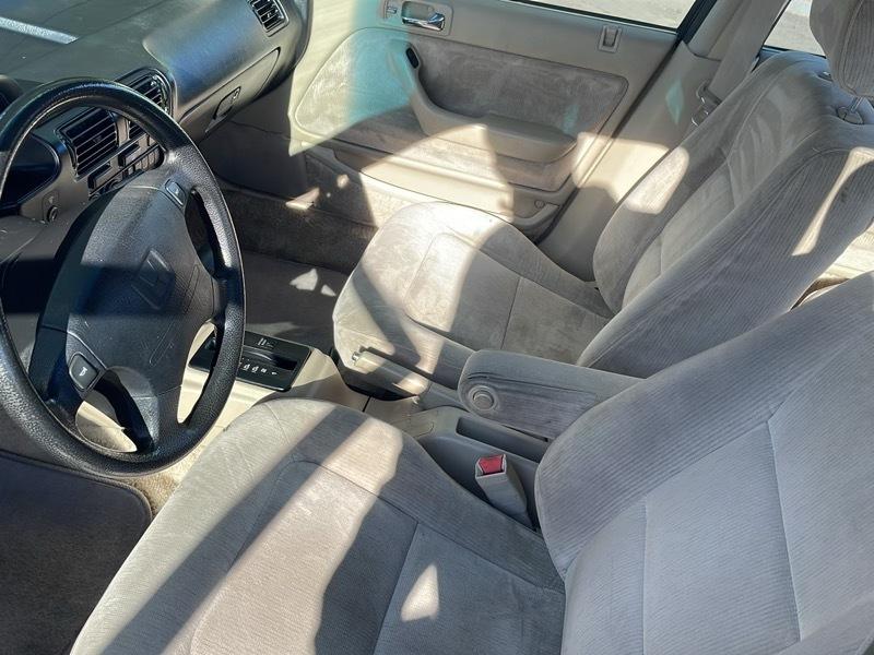 Honda Accord LX sedan 1992