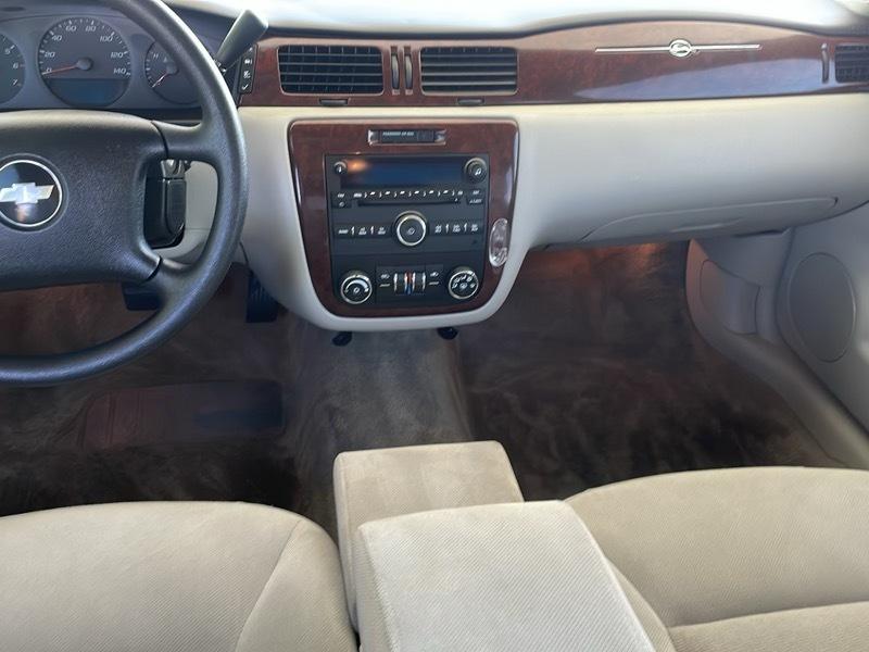 Chevrolet Impala LS 2010