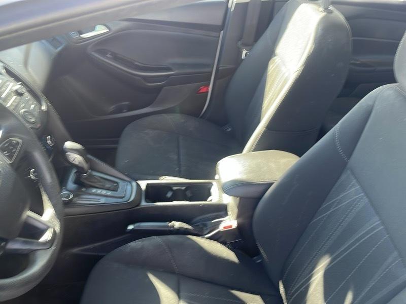Ford Focus SE Sedan 2017