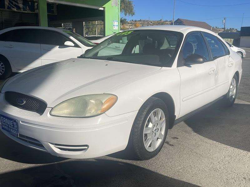 Ford Taurus SE 2006