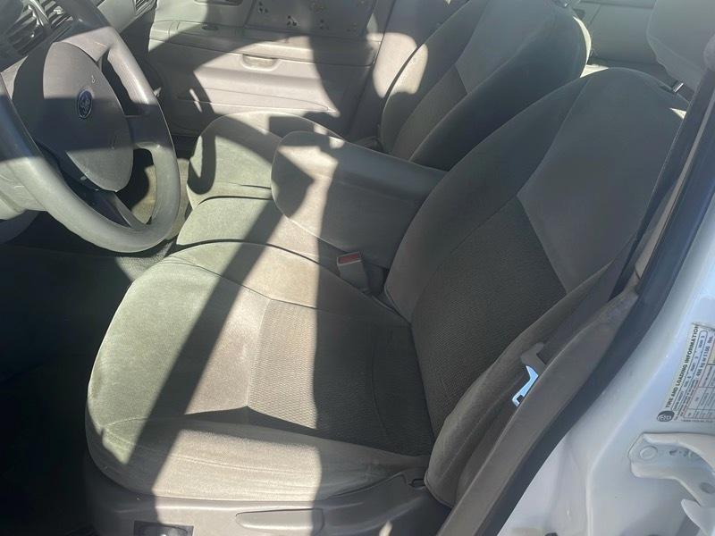 Ford Taurus SE 2006