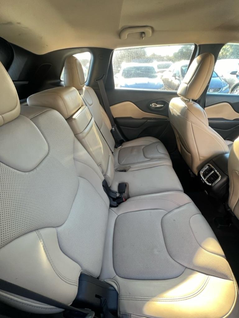 Jeep Cherokee Limited FWD 2016