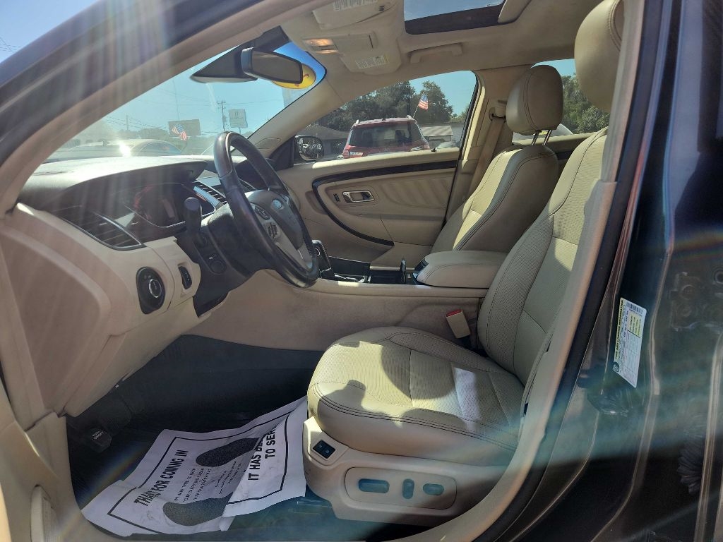 Ford Taurus Limited FWD 2018 Ford Taurus Limited FWD 2018